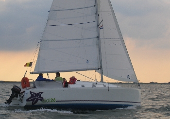 Didi 26 radius chine plywood boat plans